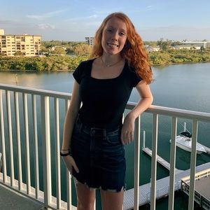 Meet your Posher, Laney